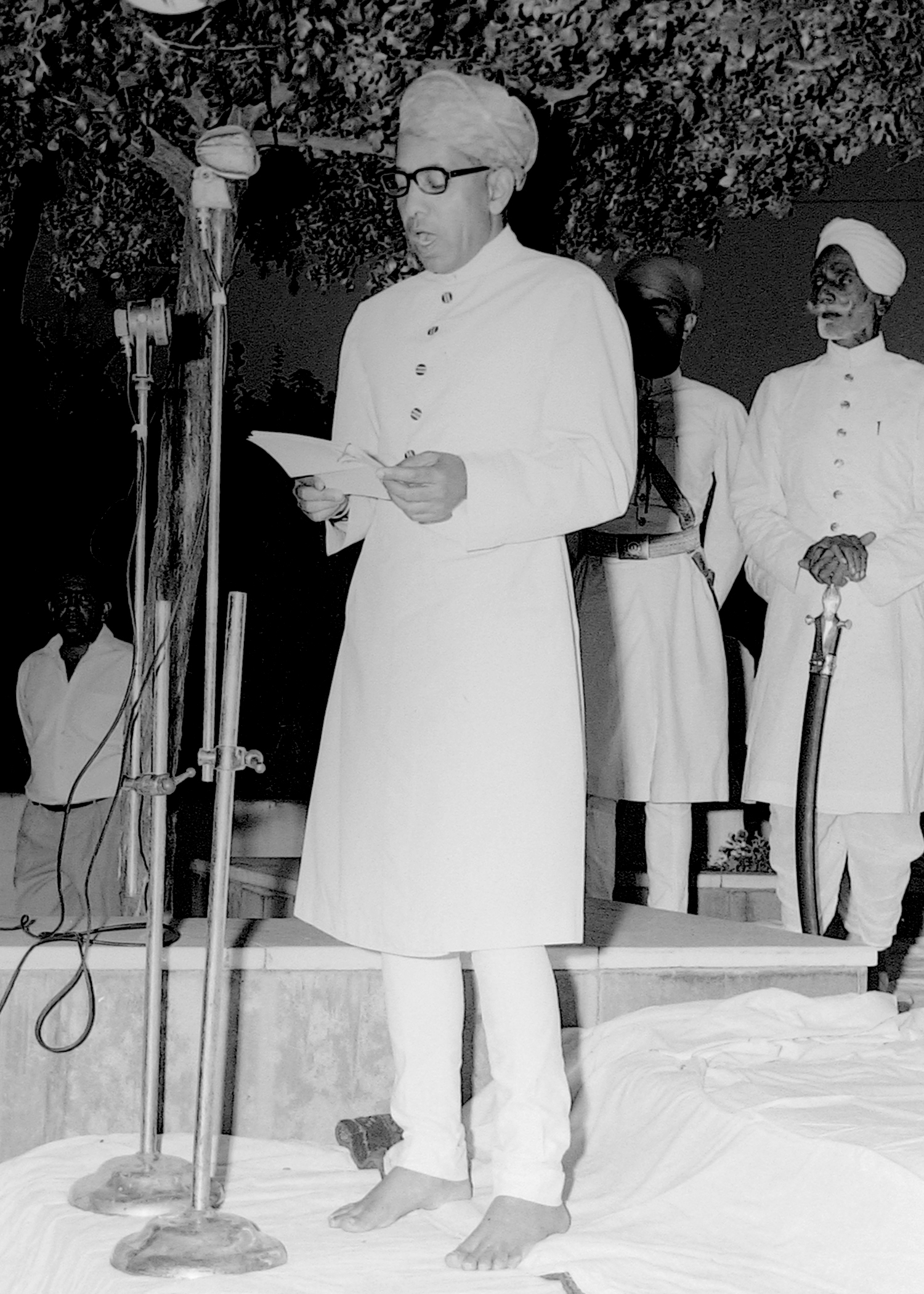 Maharana Bhagwat Singh Mewar of Udaipur announcing the foundation of Maharana of Mewar Charitable Foundation